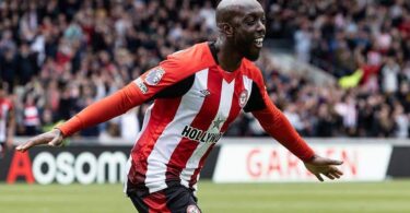 Newcastle United sign Yoane Wissa from Brentford for £55m as Alexander Isak departs for Liverpool in a record £125m Premier League move.